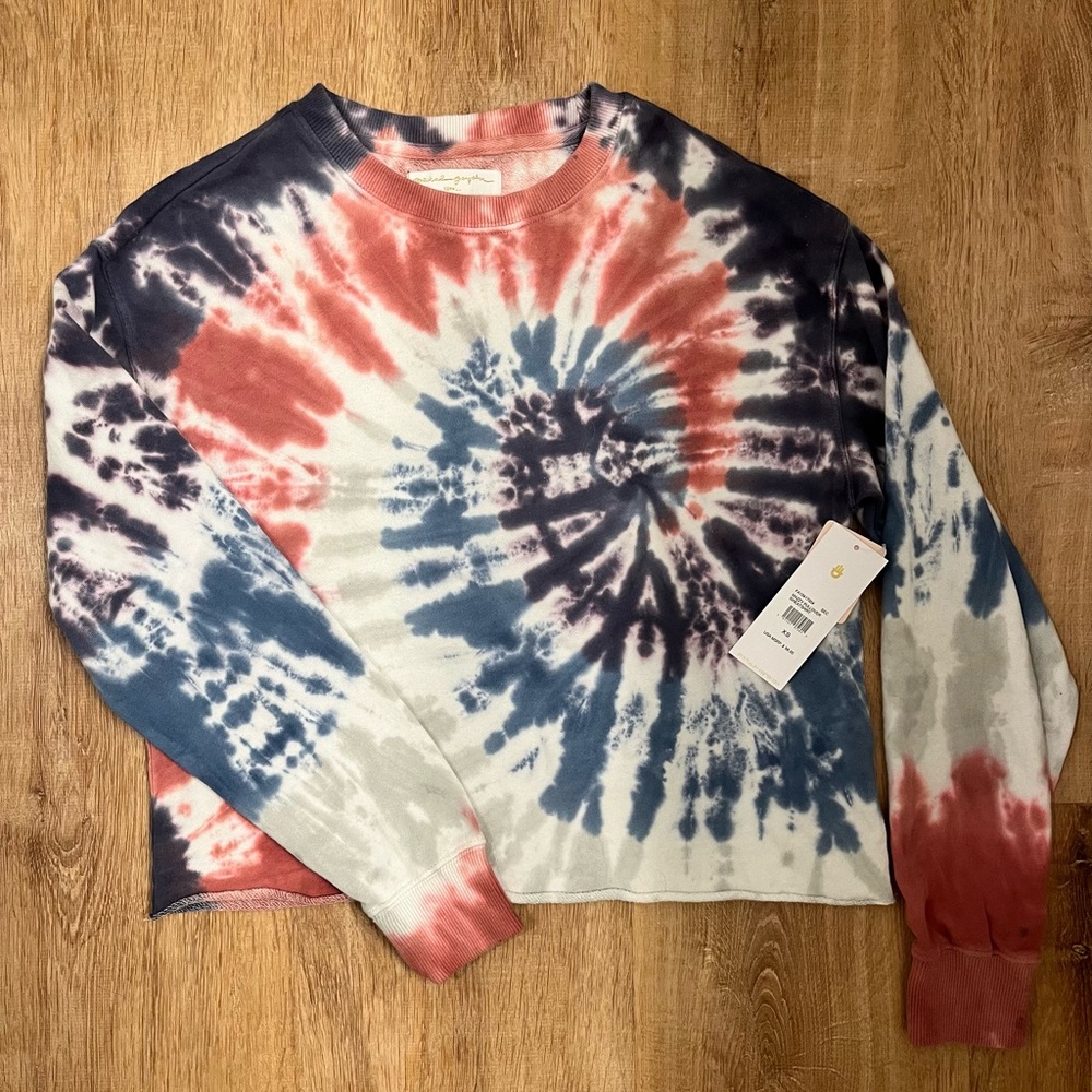 Spiritual Gangster Cropped Tie-Dye Sweatshirt